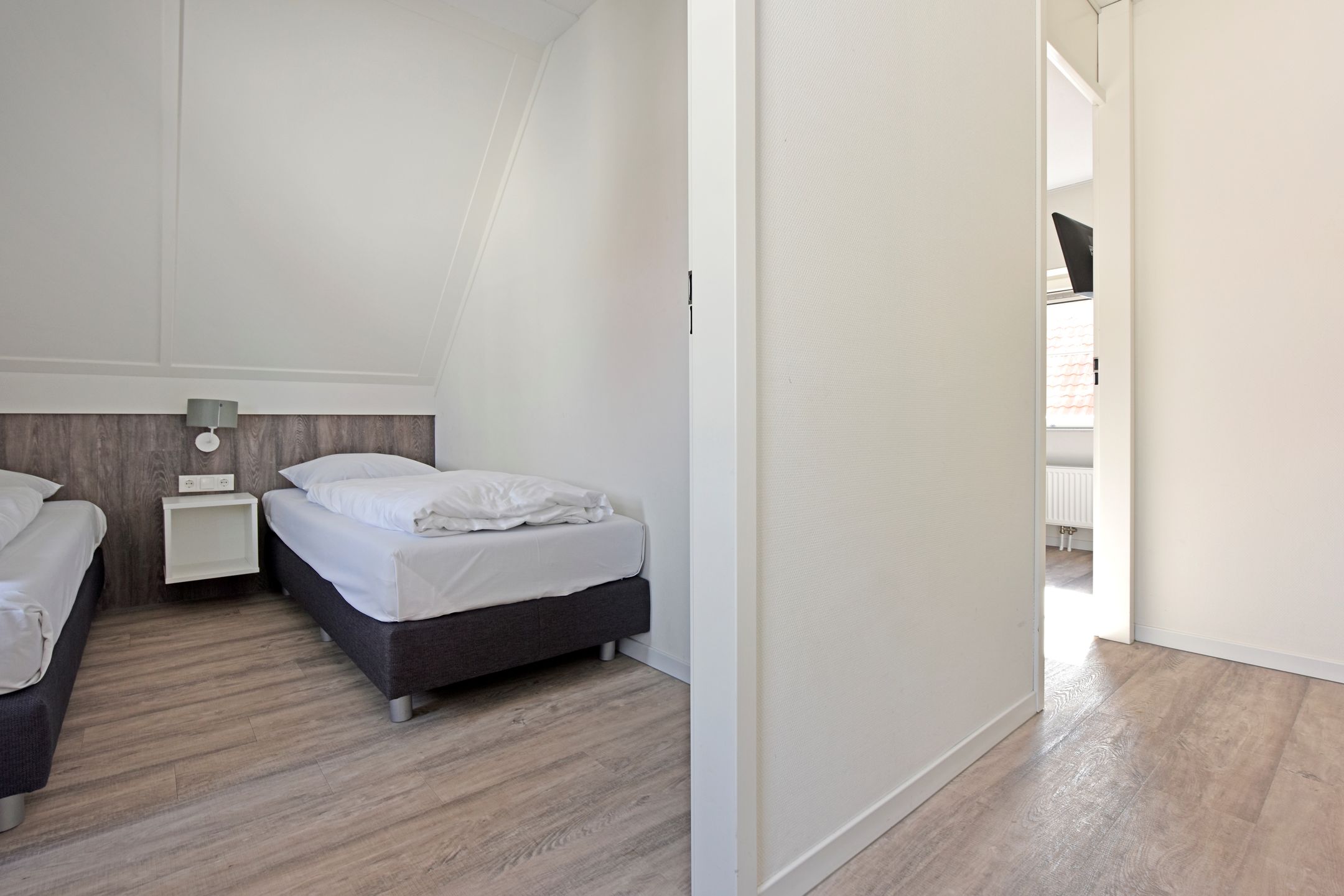 Foto 18 van Zeedijk 24-586