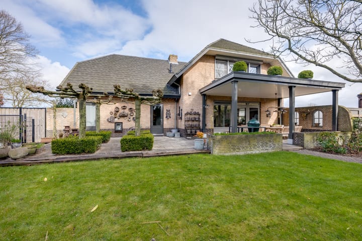 Photo 4 of Stuivezandseweg 54