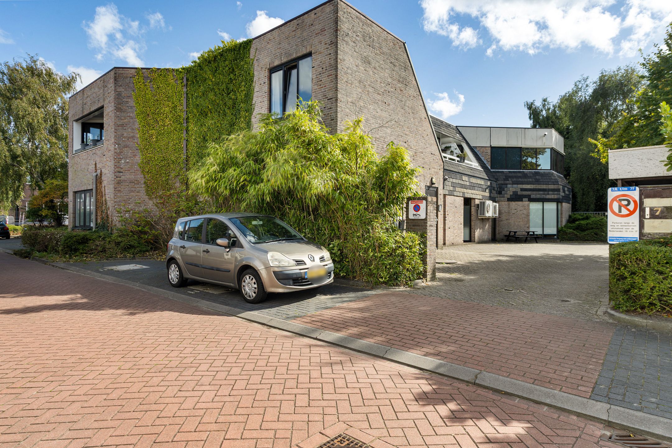 Foto 24 van de Nederlanden 7-D