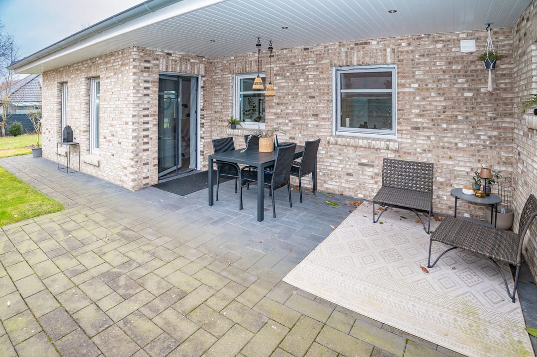 Charming Bungalow with Private Boat Dock Near the Ems — 26