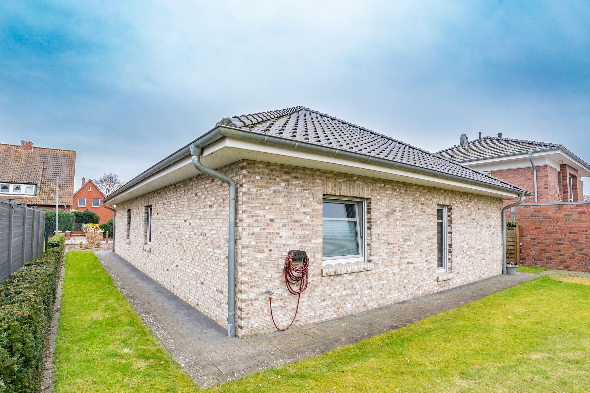 Charming Bungalow with Private Boat Dock Near the Ems — 30