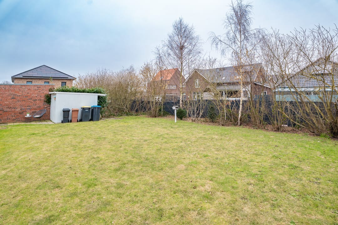 Charming Bungalow with Private Boat Dock Near the Ems — 31