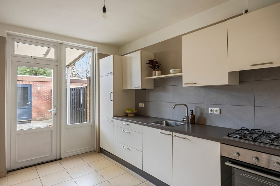 Foto 17 van Wijnstraat 64