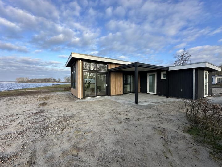 Foto 5 van Jongebuorren 5