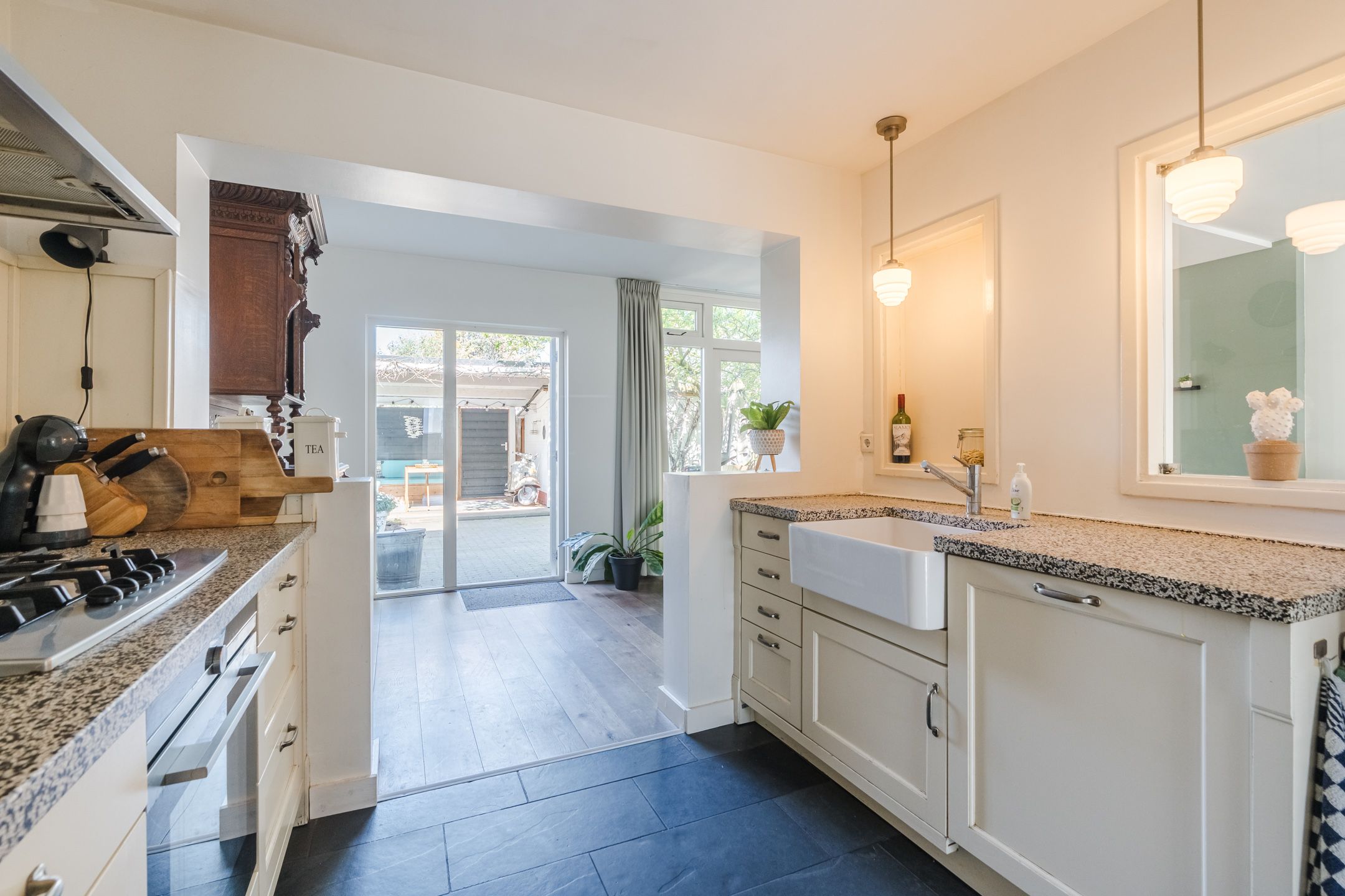 Foto 24 van Roothaanstraat 6