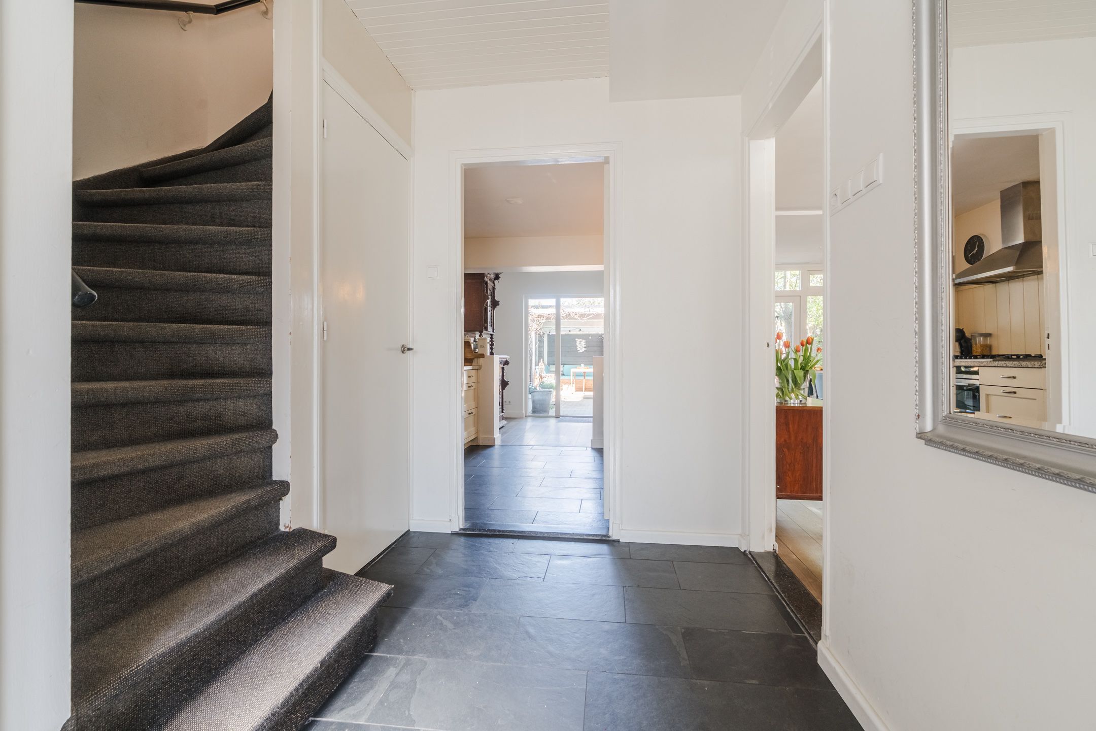 Foto 6 van Roothaanstraat 6