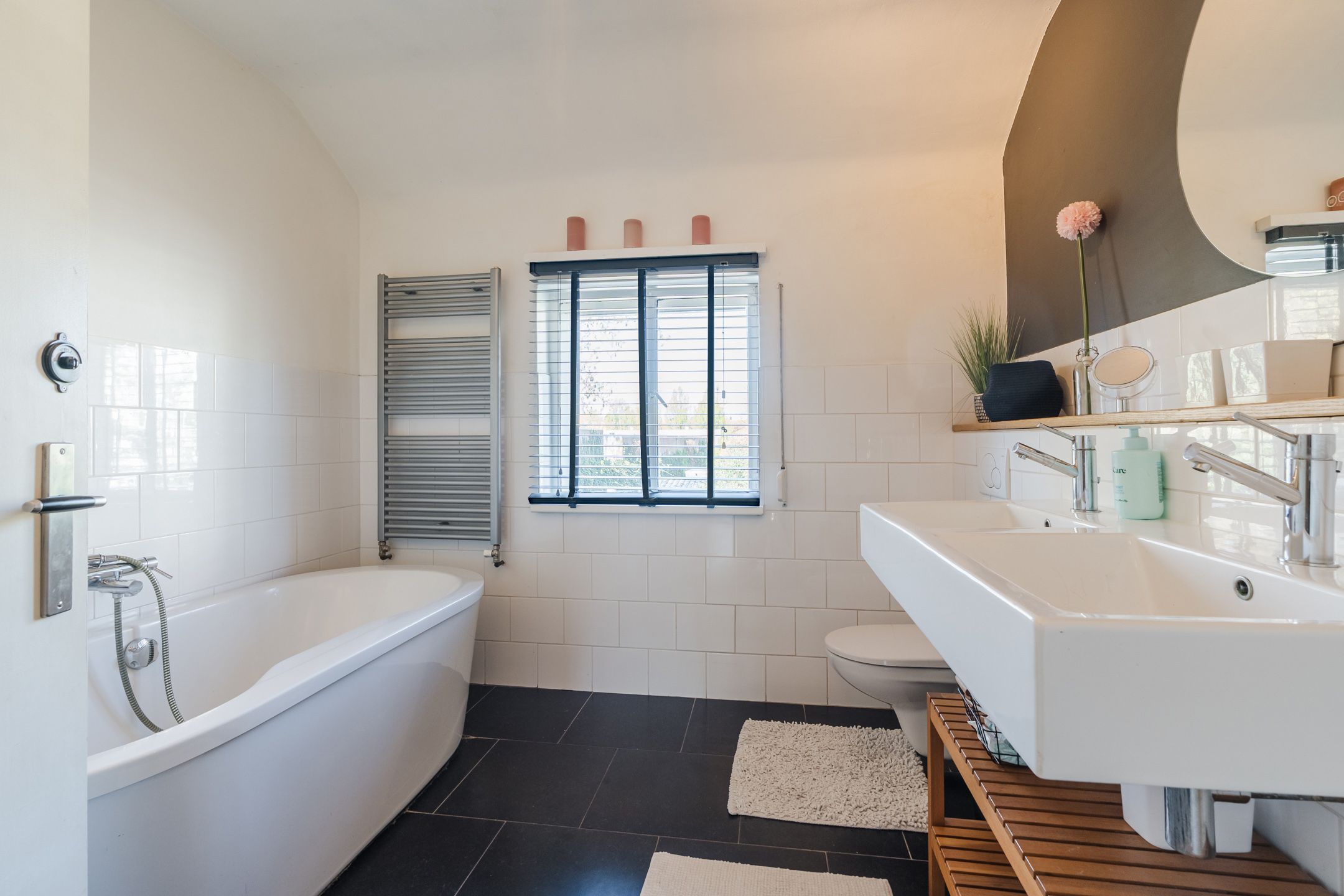 Foto 30 van Roothaanstraat 6