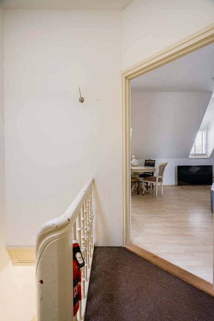Photo 11 of Pontanusstraat 5-B