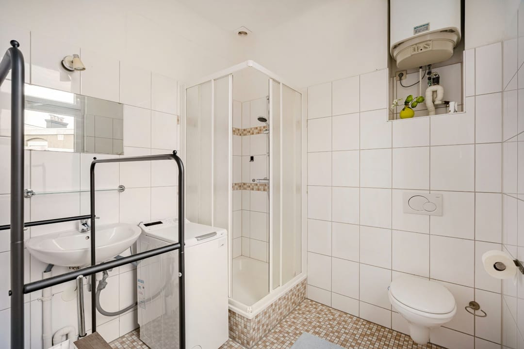 Photo 8 of Pontanusstraat 5-B