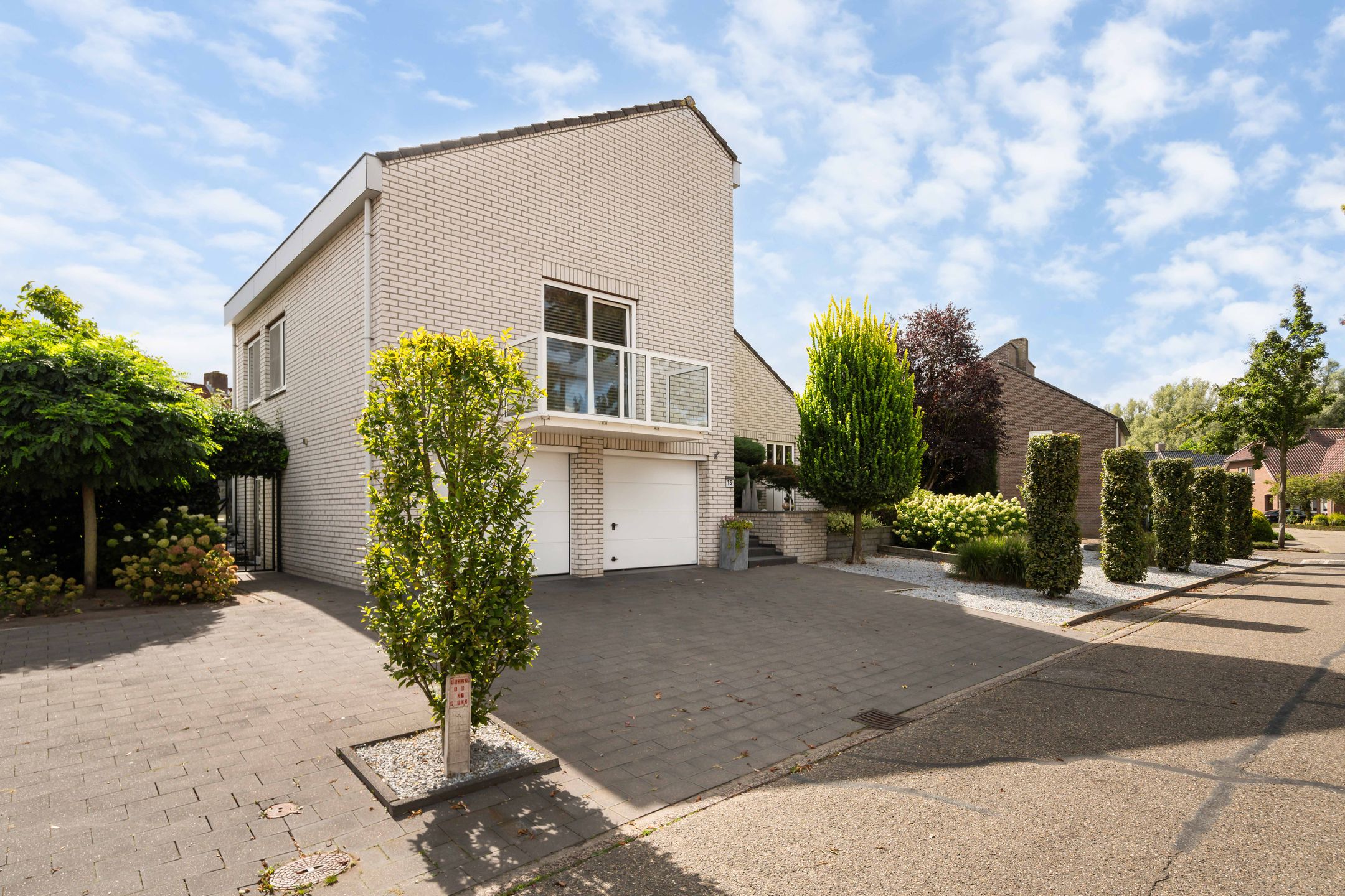 Photo 6 of Breeven 19