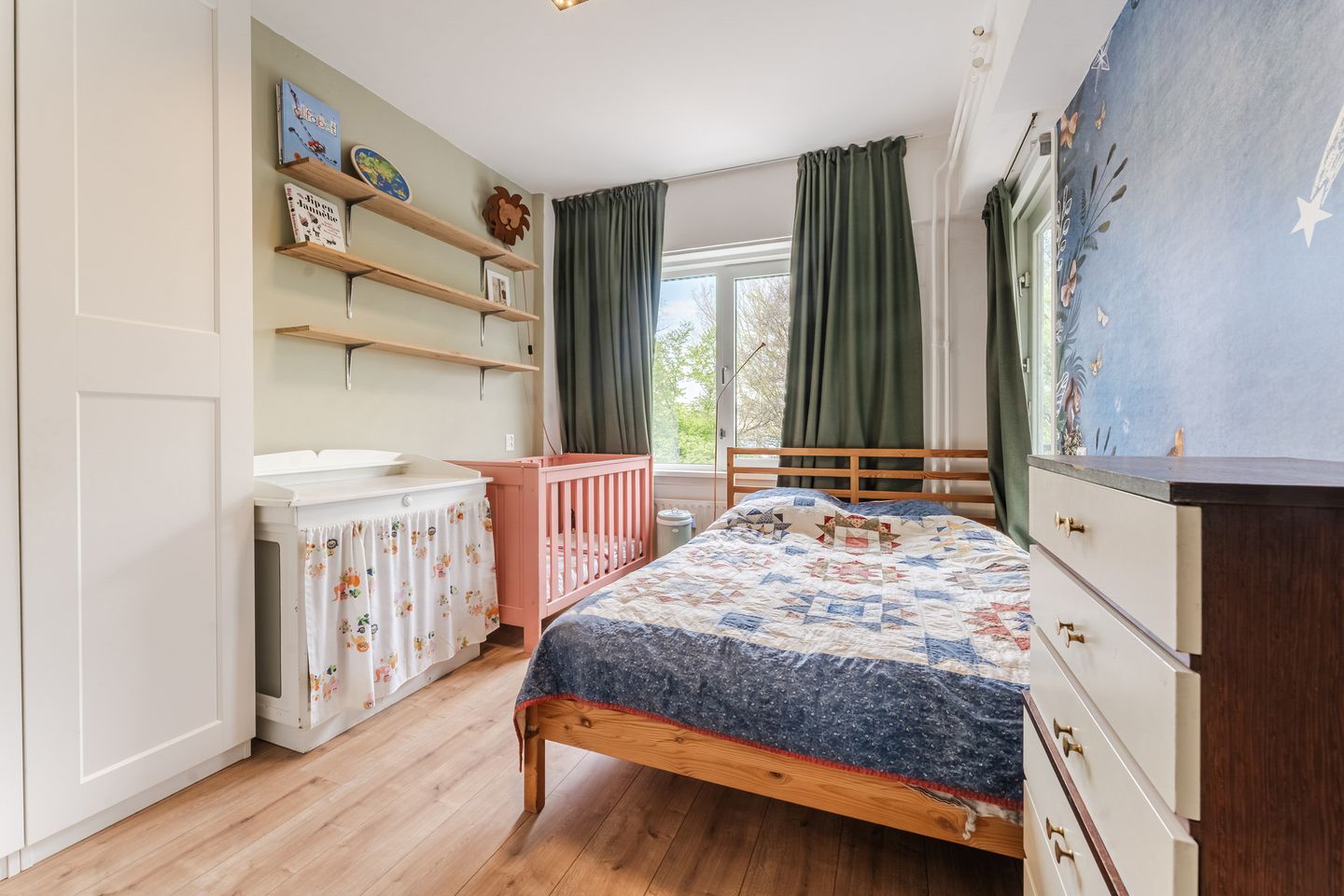 Photo 34 of Eastonstraat 200