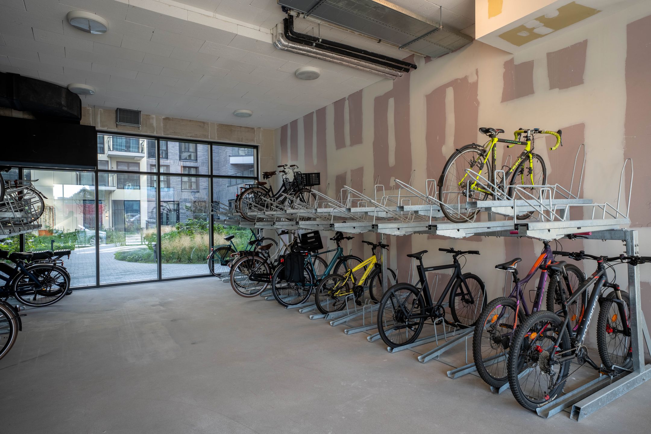 Foto 21 van Mies van der Rohestraat 289