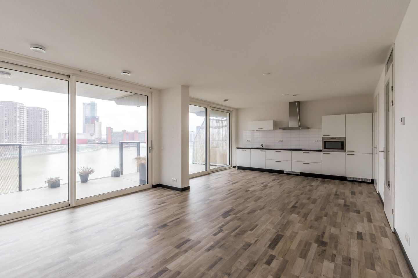 Photo 10 of Nico Koomanskade 303