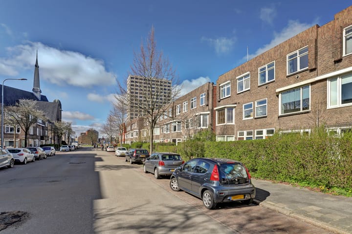 Photo 2 of E. Thomassen à Thuessinklaan 28-A