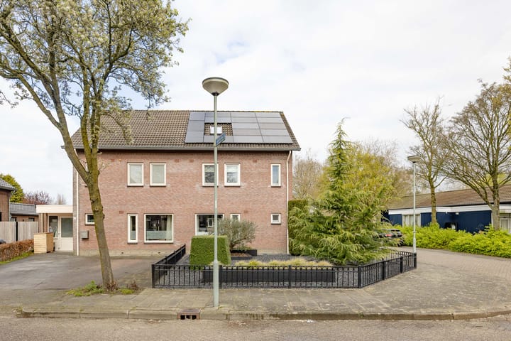 Photo 2 of Zandbleek 52