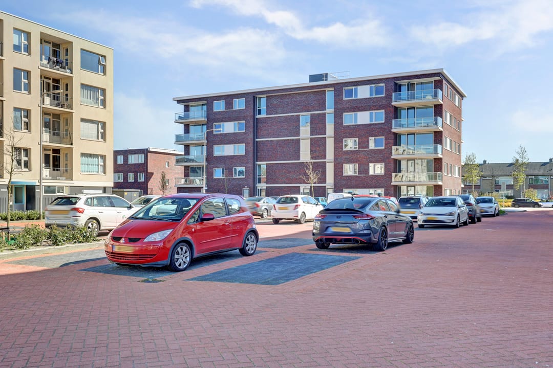 Photo 22 of Uranusstraat 11-B