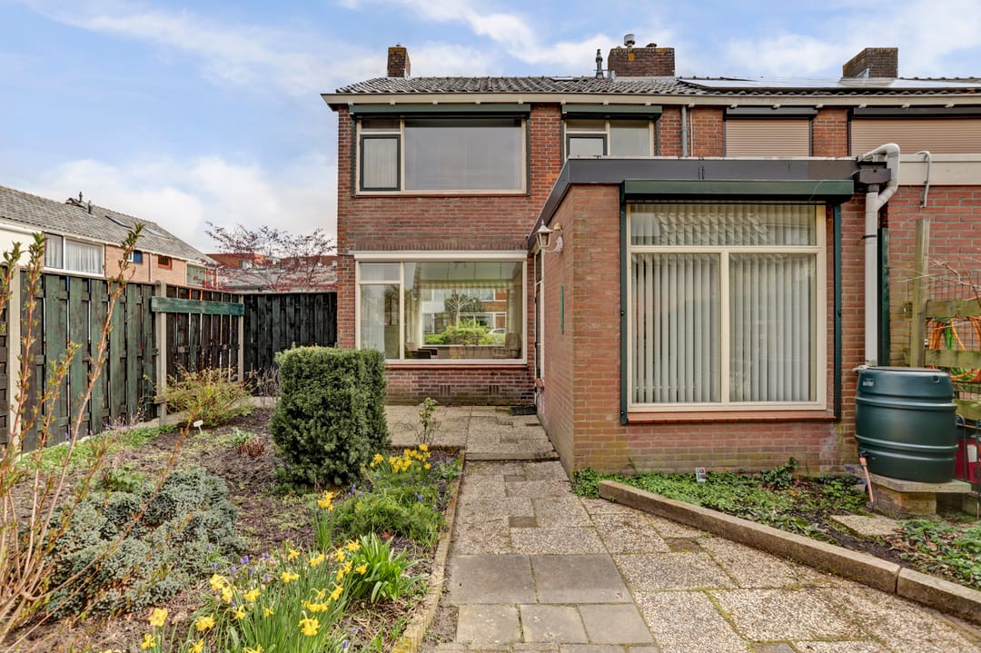 Photo 11 of Madeliefstraat 17