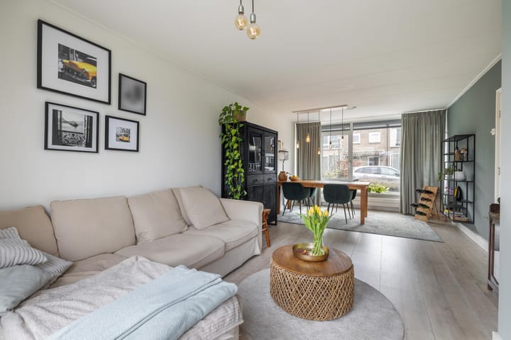 Foto 2 van Arnold van Leuvenstraat 7