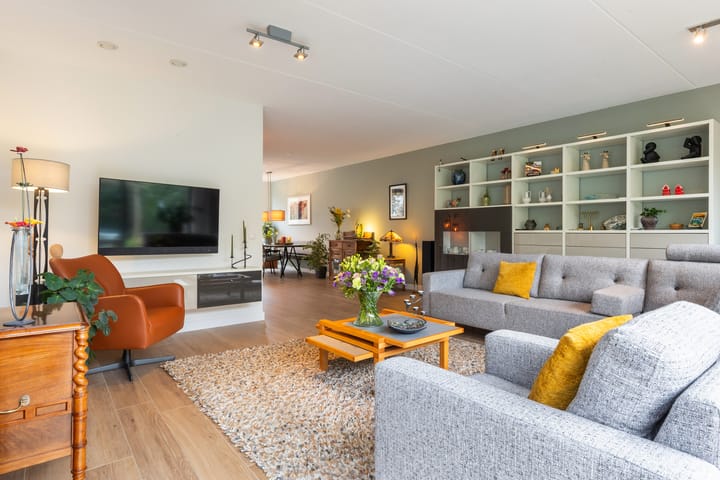 Photo 4 of Jan Barendsenstraat 9