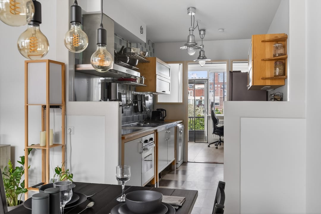 Spacious Top Floor Apartment with Three Bedrooms and Two Balconies in Amsterdam Oost — 7