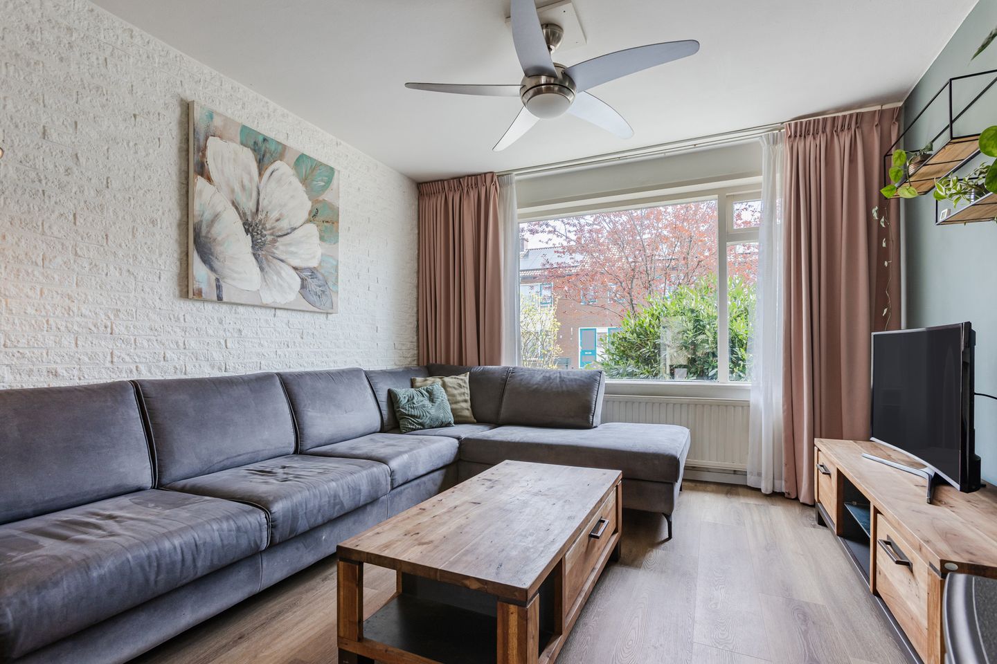 Foto 10 van Da Costastraat 70