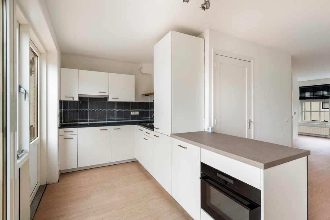 Photo 26 of Utrechtsestraat 24-A