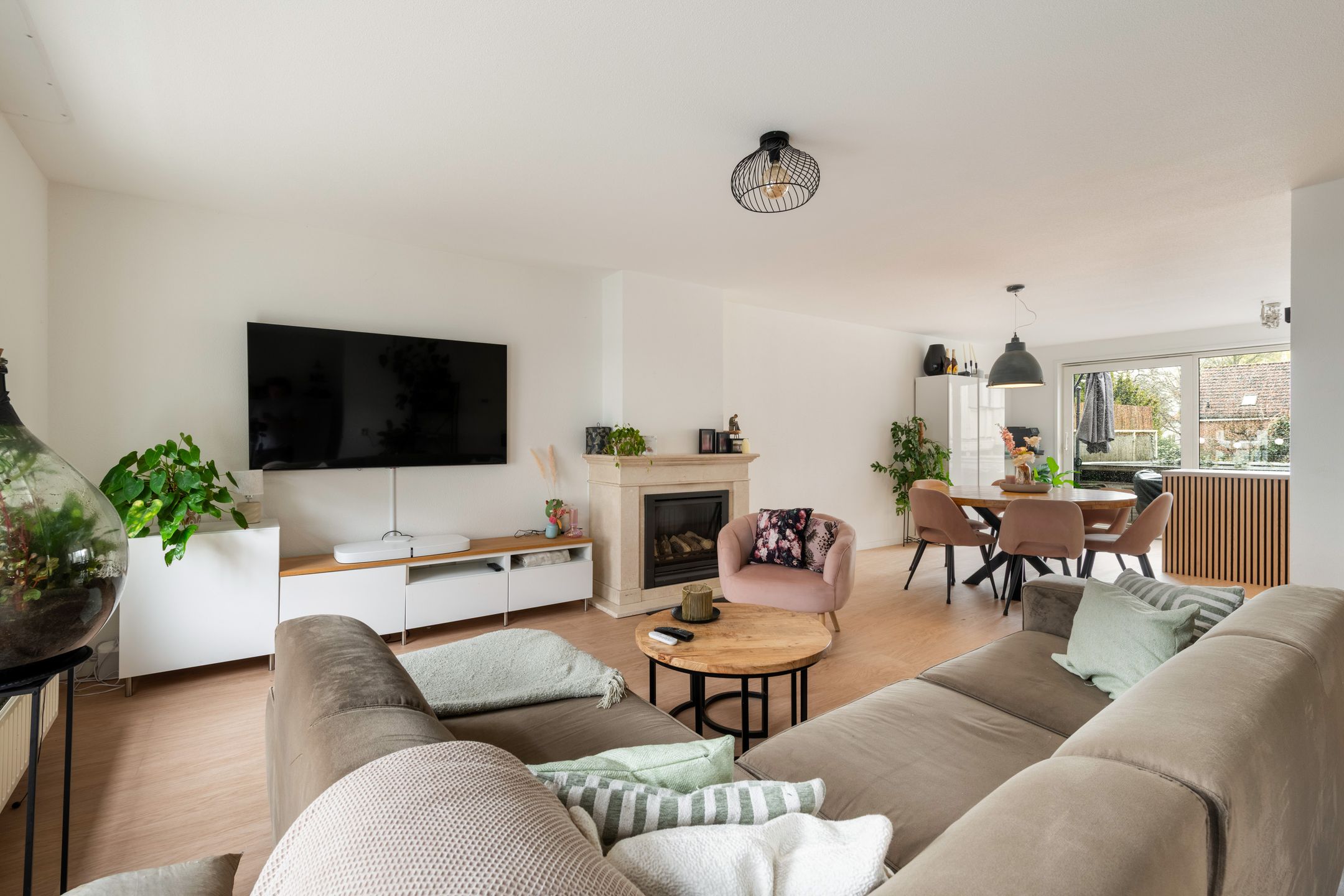 Photo 15 of Utrechtsestraat 24-A