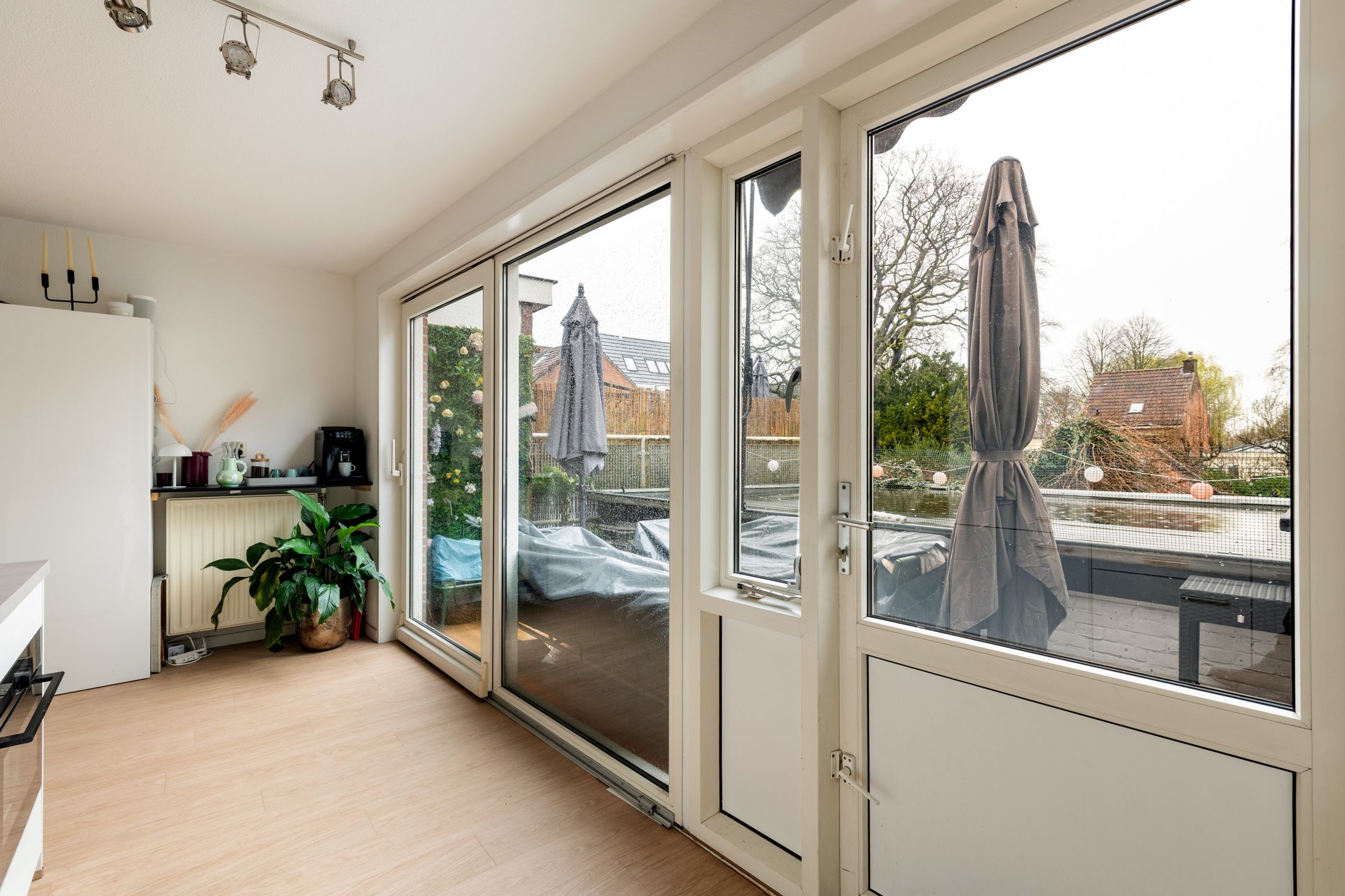 Photo 27 of Utrechtsestraat 24-A