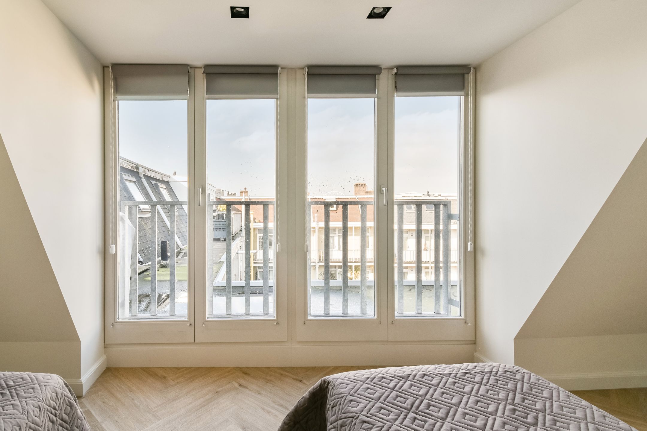 Photo 18 of Van Hogendorpstraat 166-3