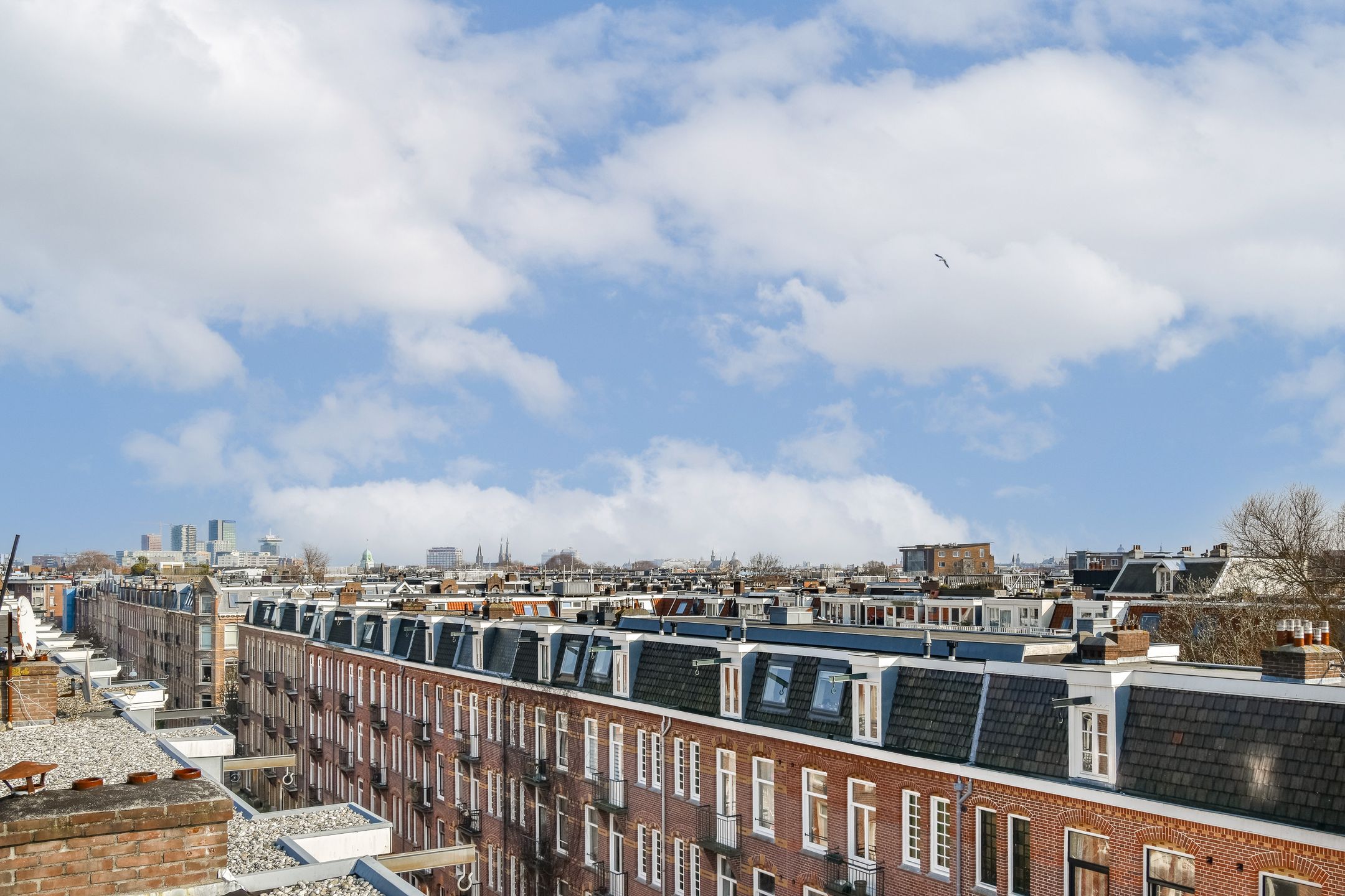 Photo 21 of Van Hogendorpstraat 166-3