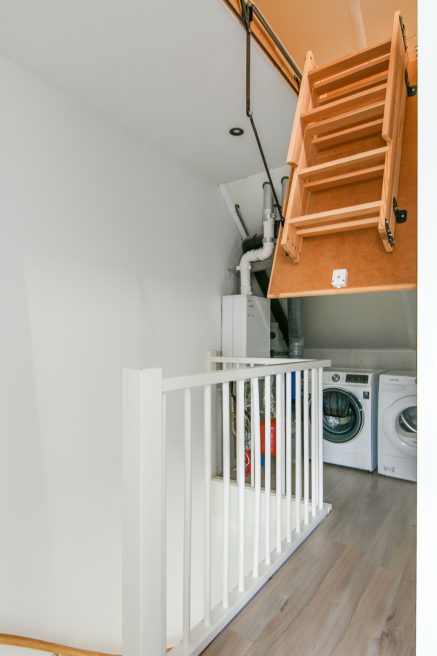 Luxury Family Home with Two Bathrooms Near Hoofddorp Center — 34