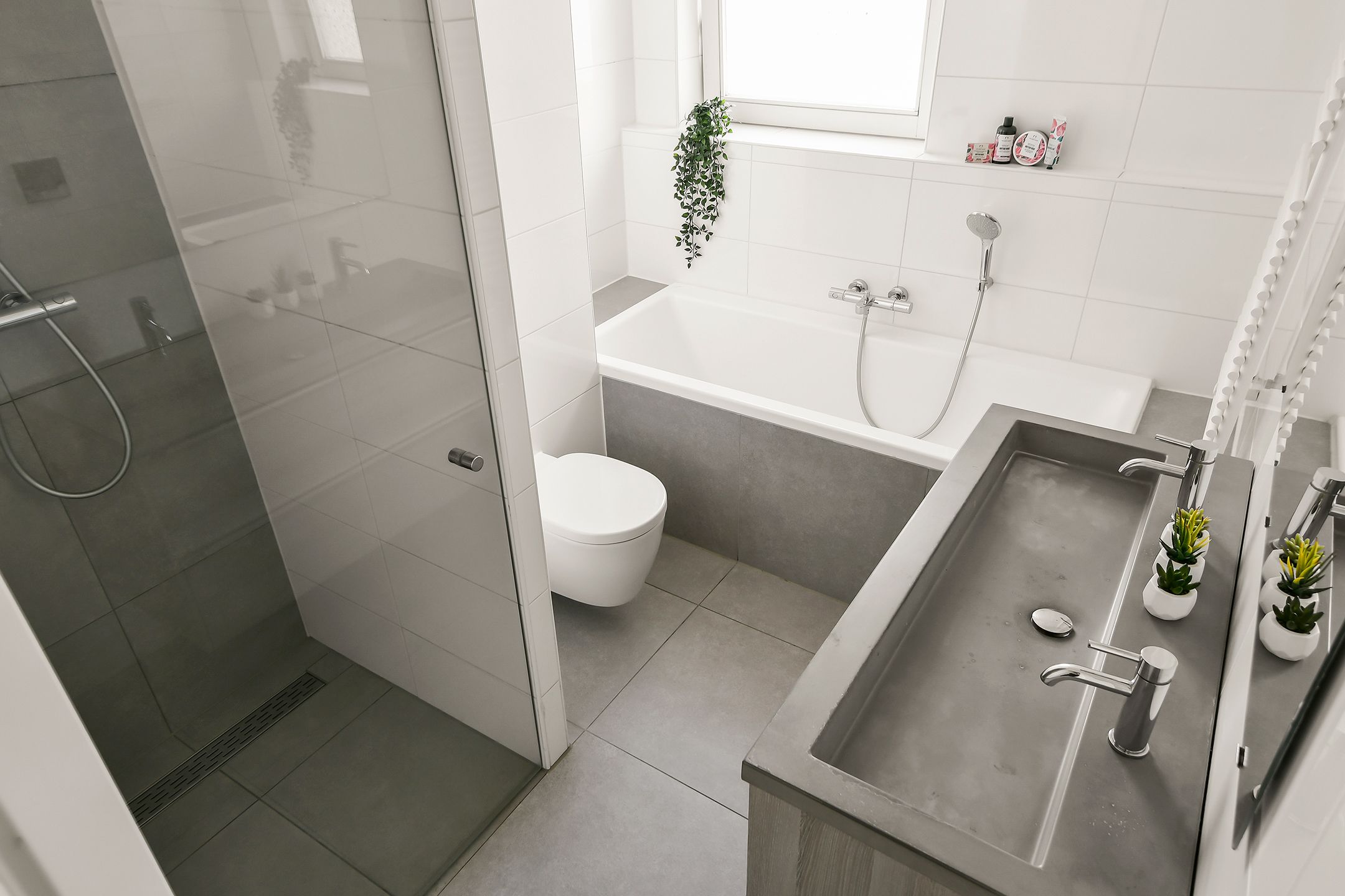 Luxury Family Home with Two Bathrooms Near Hoofddorp Center — 27