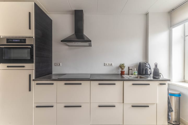 Photo 3 of Jan van Galenstraat 164-3