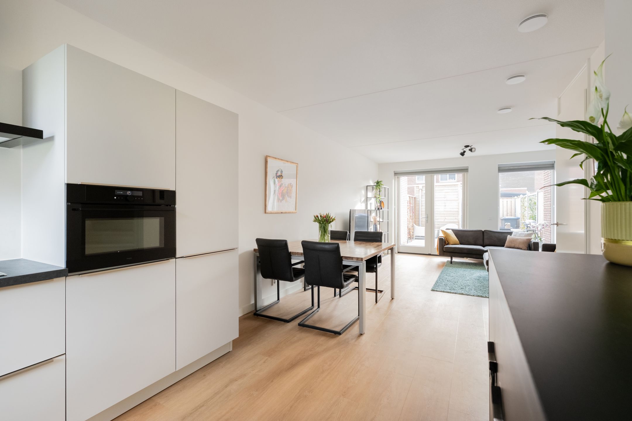 Photo 12 of Ommelanderstraat 48