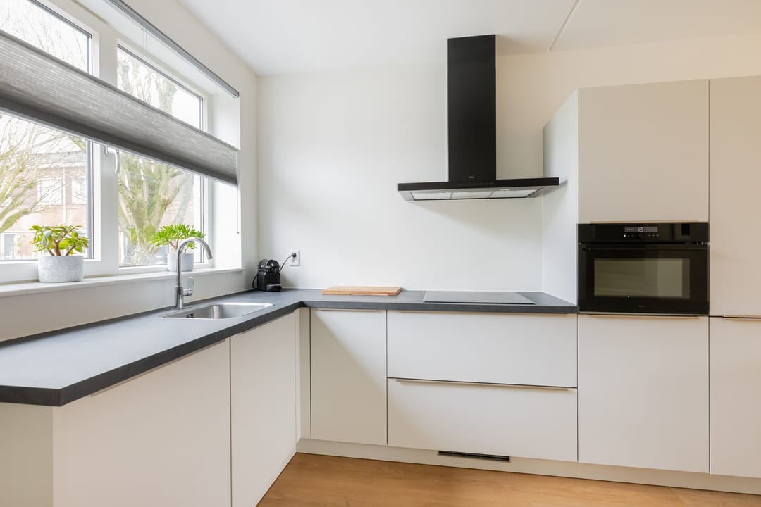 Photo 2 of Ommelanderstraat 48