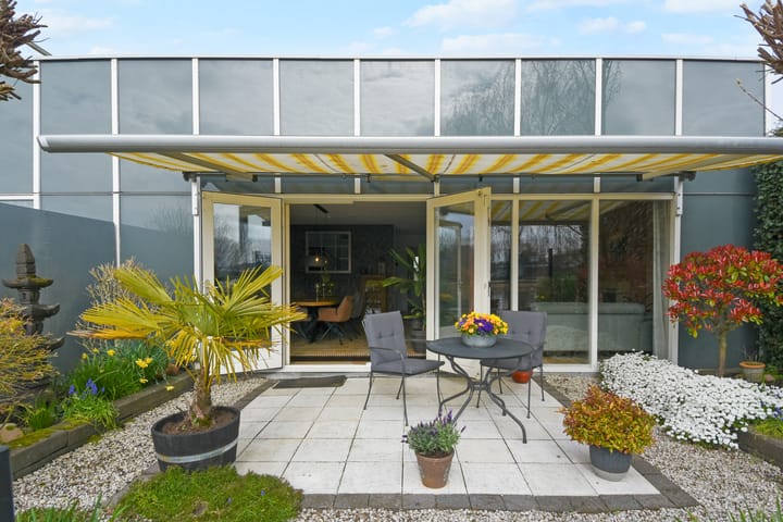 Photo 2 of Van Essendijk 217