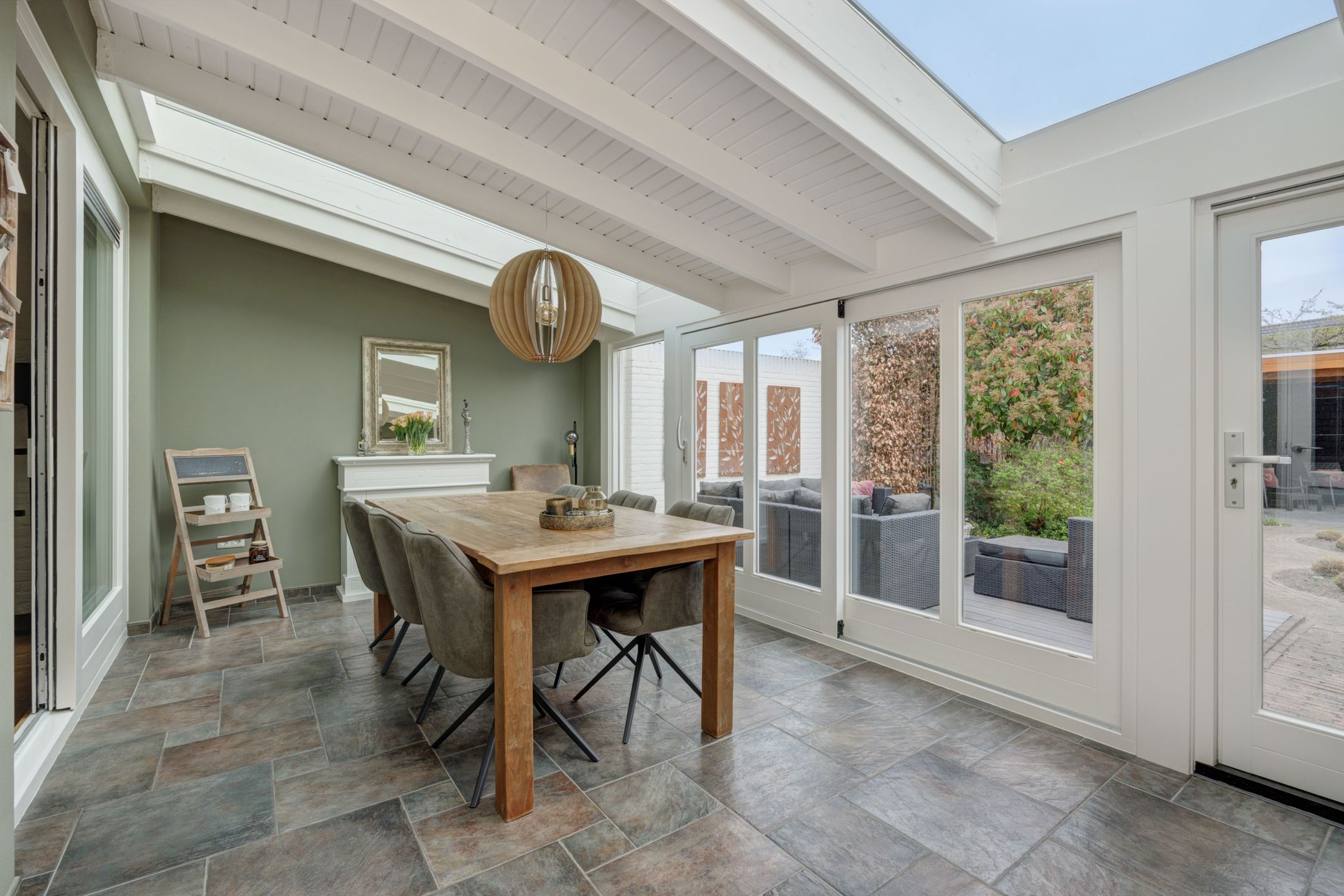 Photo 3 of Reusel 15