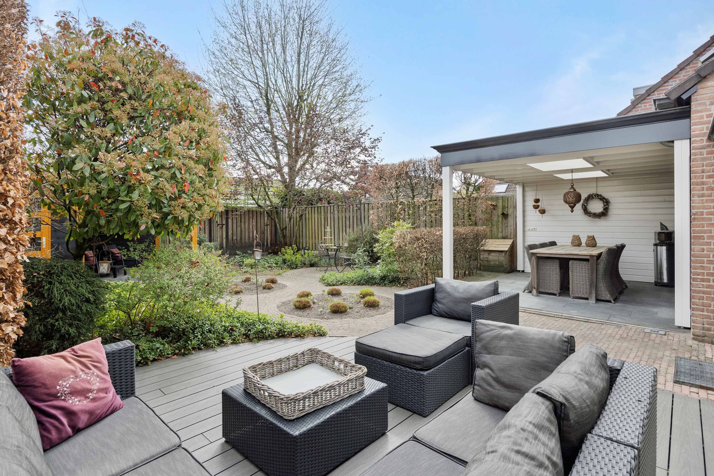 Photo 4 of Reusel 15