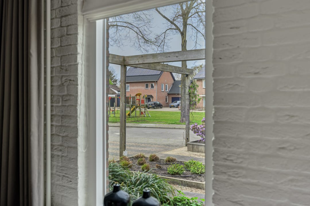 Photo 11 of Reusel 15