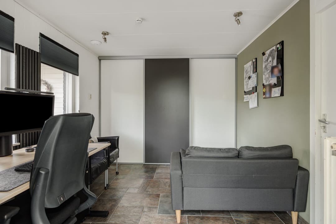 Photo 22 of Reusel 15