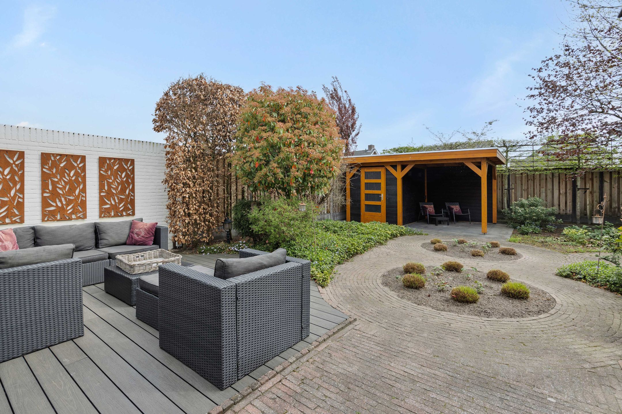 Photo 36 of Reusel 15