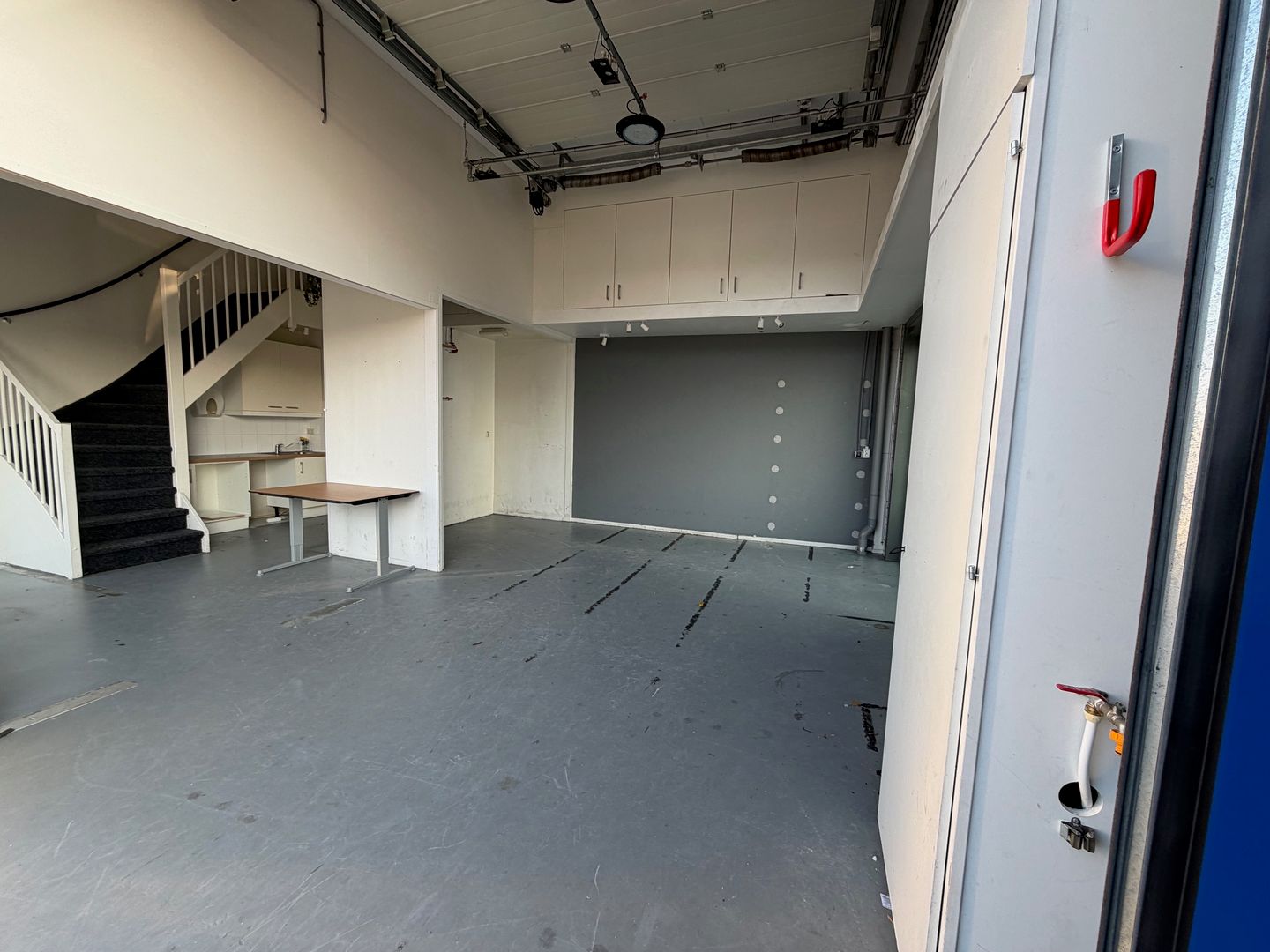 Bekijk foto 2 van Laan van Waalhaven 103