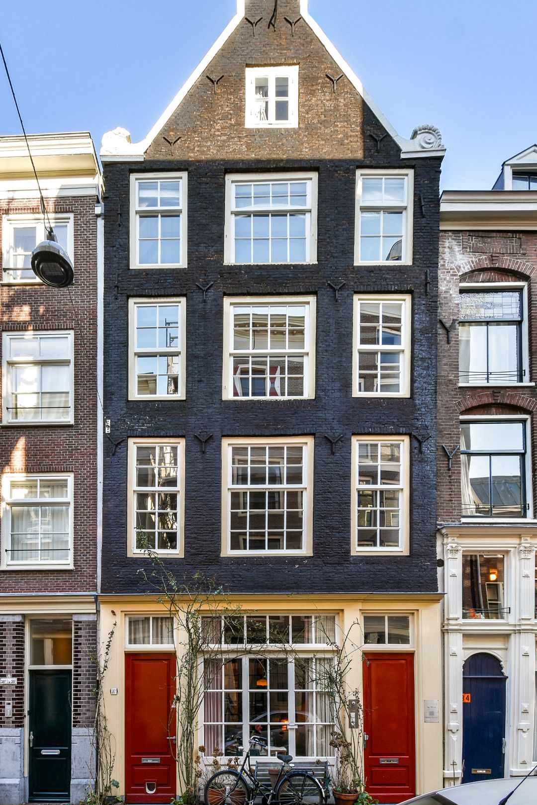 Photo 2 of Bloemstraat 36-G