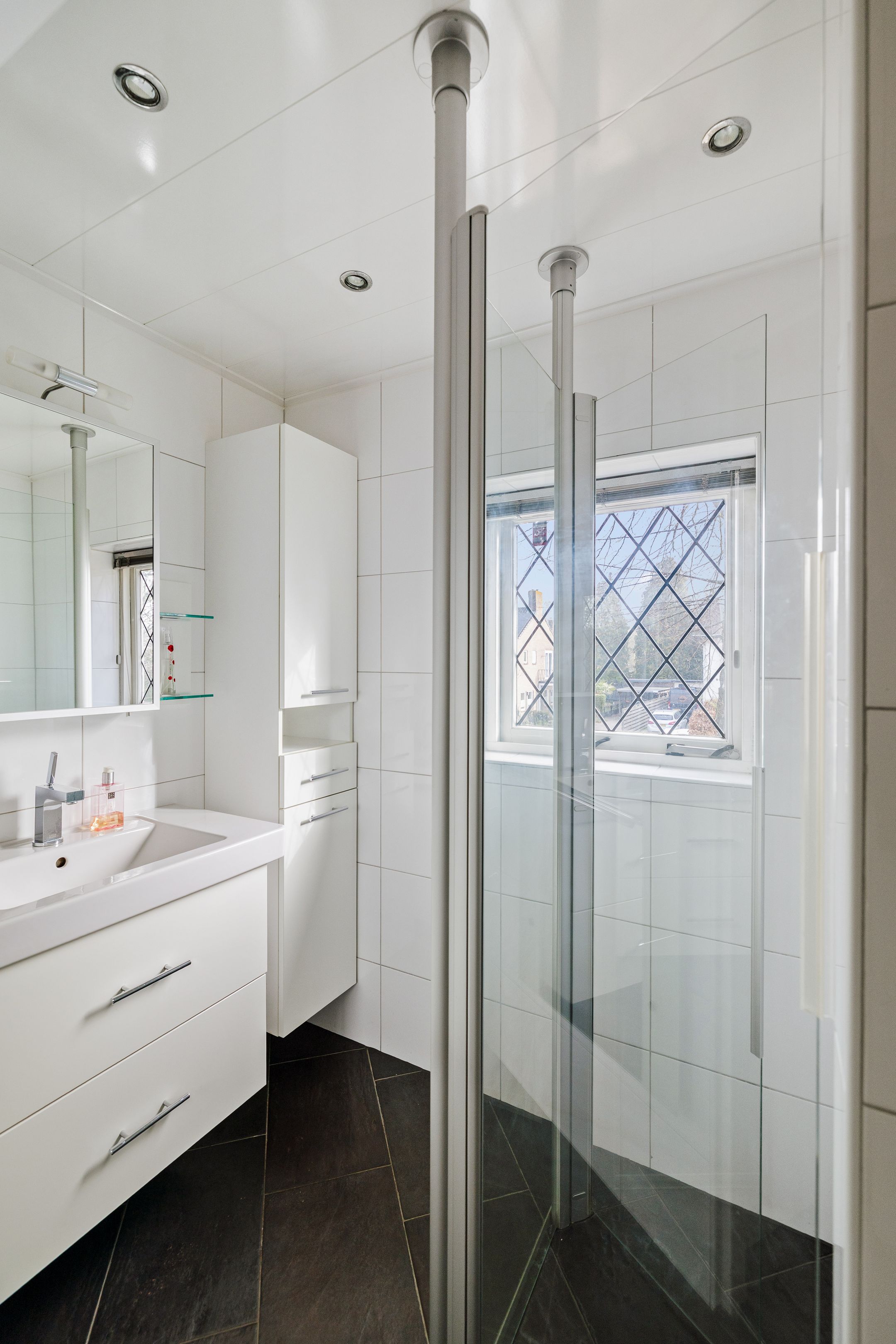 Foto 27 van Van Oldenielstraat 3