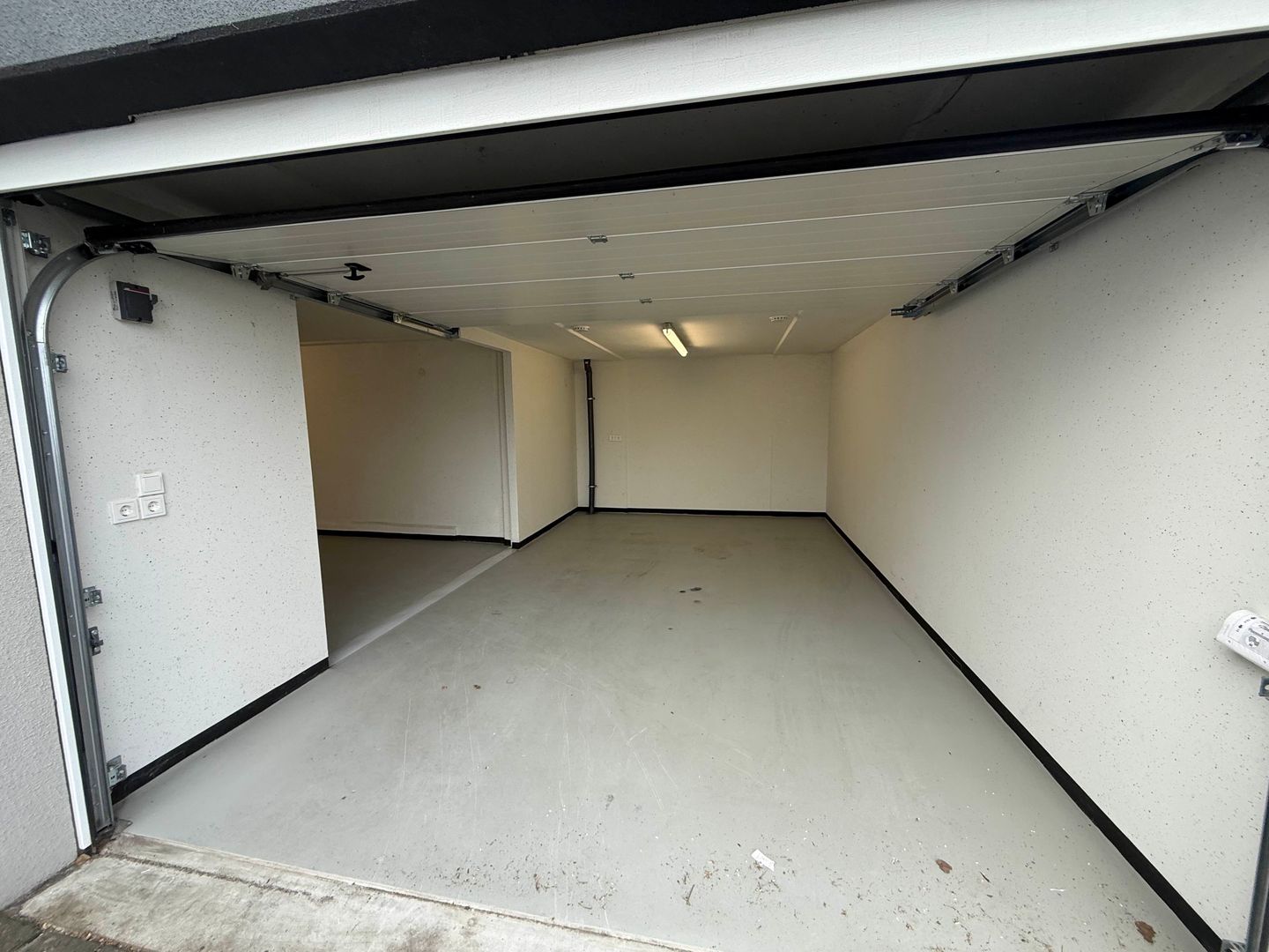 Bekijk foto 2 van Prof. Zeemanweg 6-83