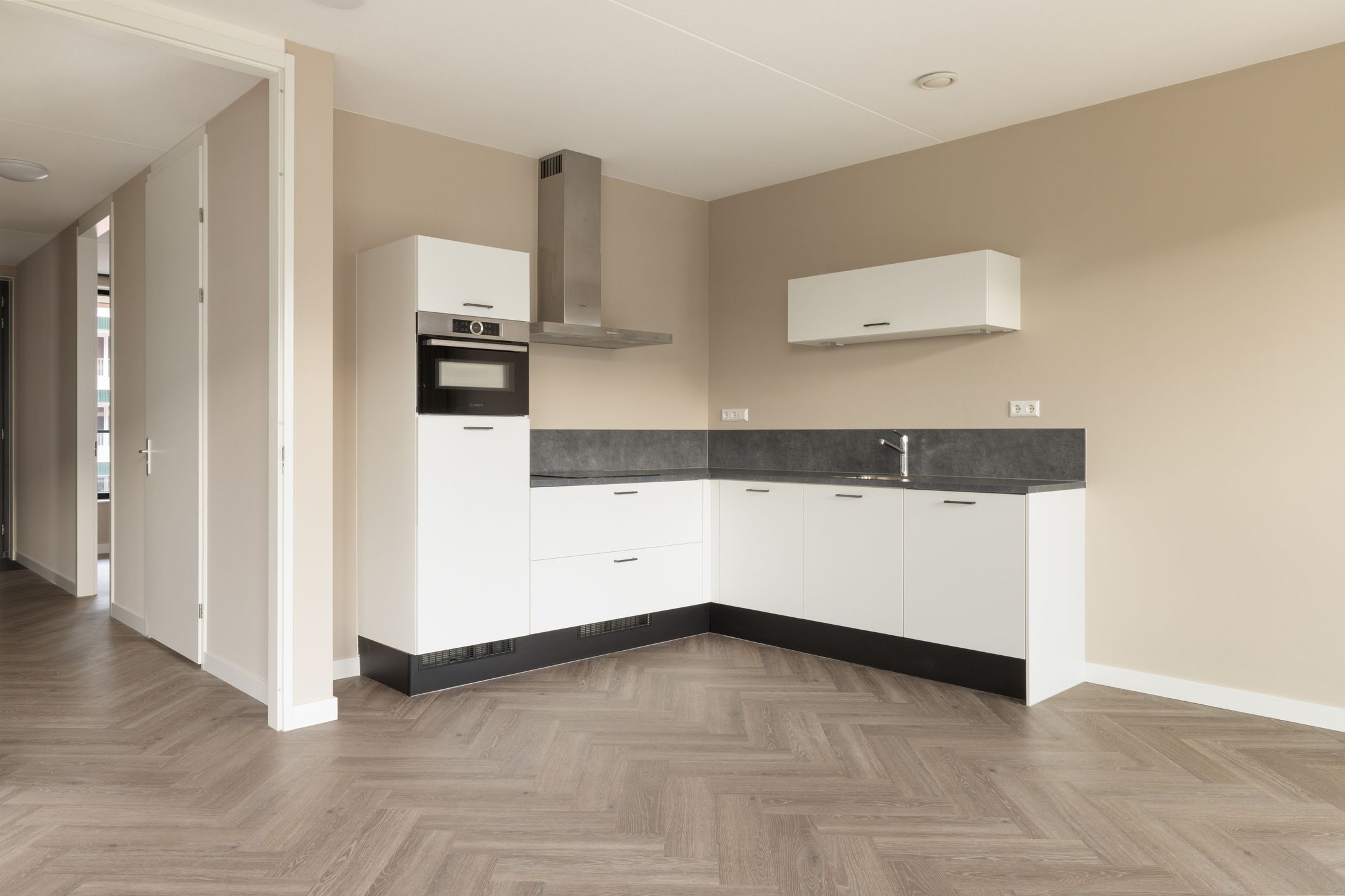 Foto 9 van Mies van der Rohestraat 21