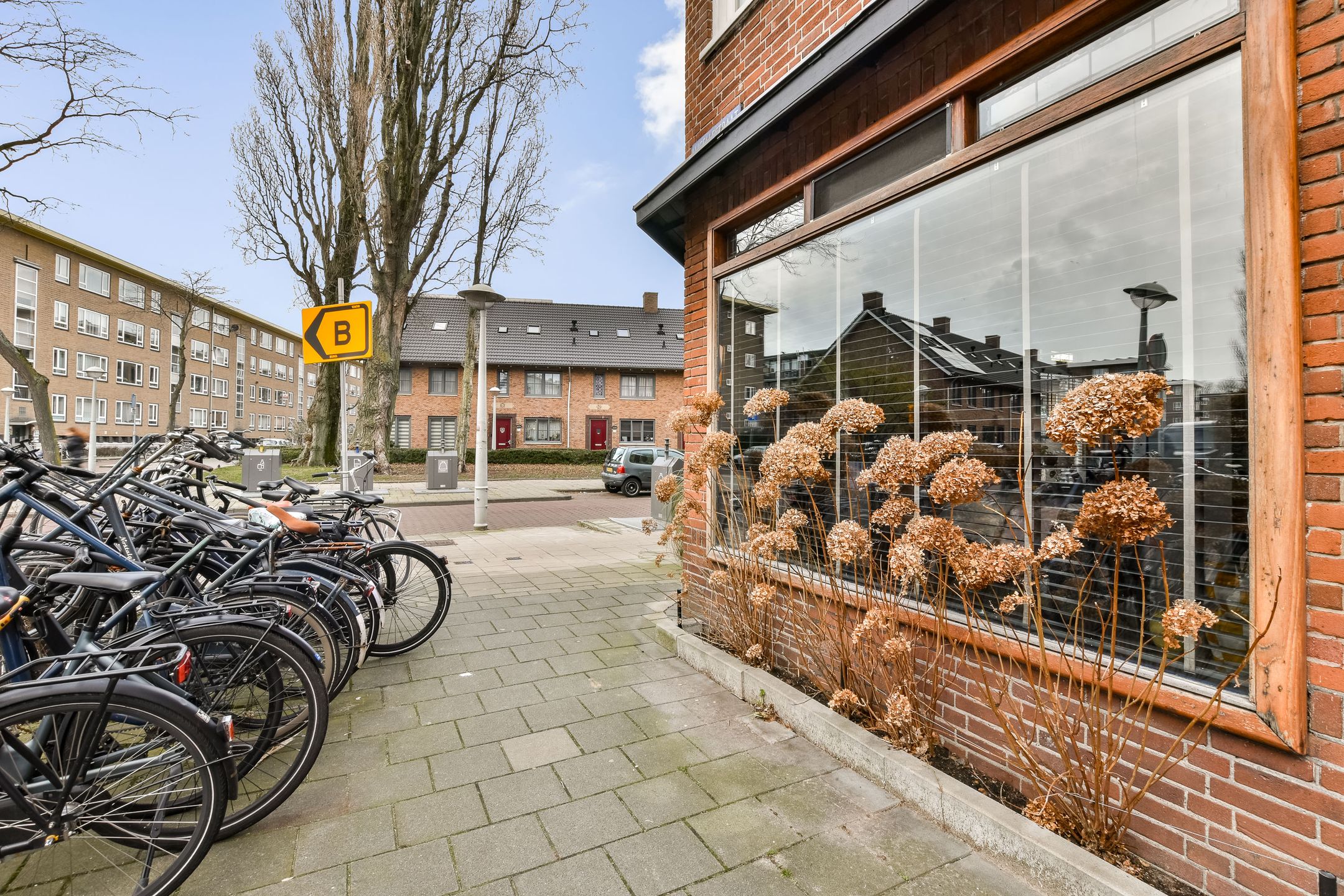 Photo 3 of Lucellestraat 44