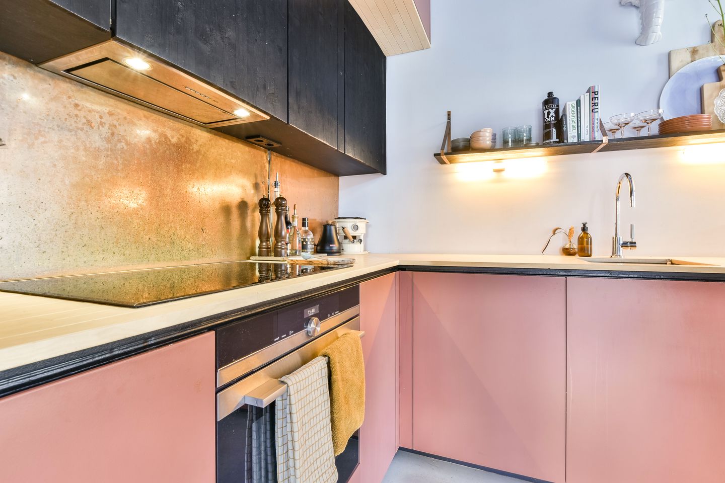 Photo 10 of Lucellestraat 44