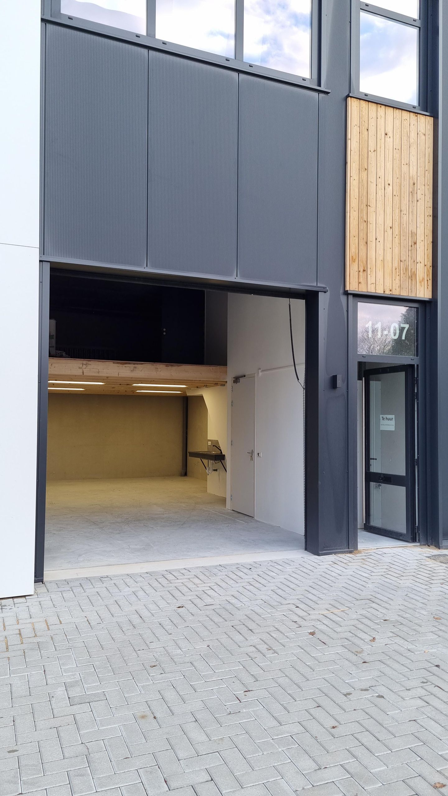 Bekijk foto 1 van Rhijnkant 11-07 en 11-24