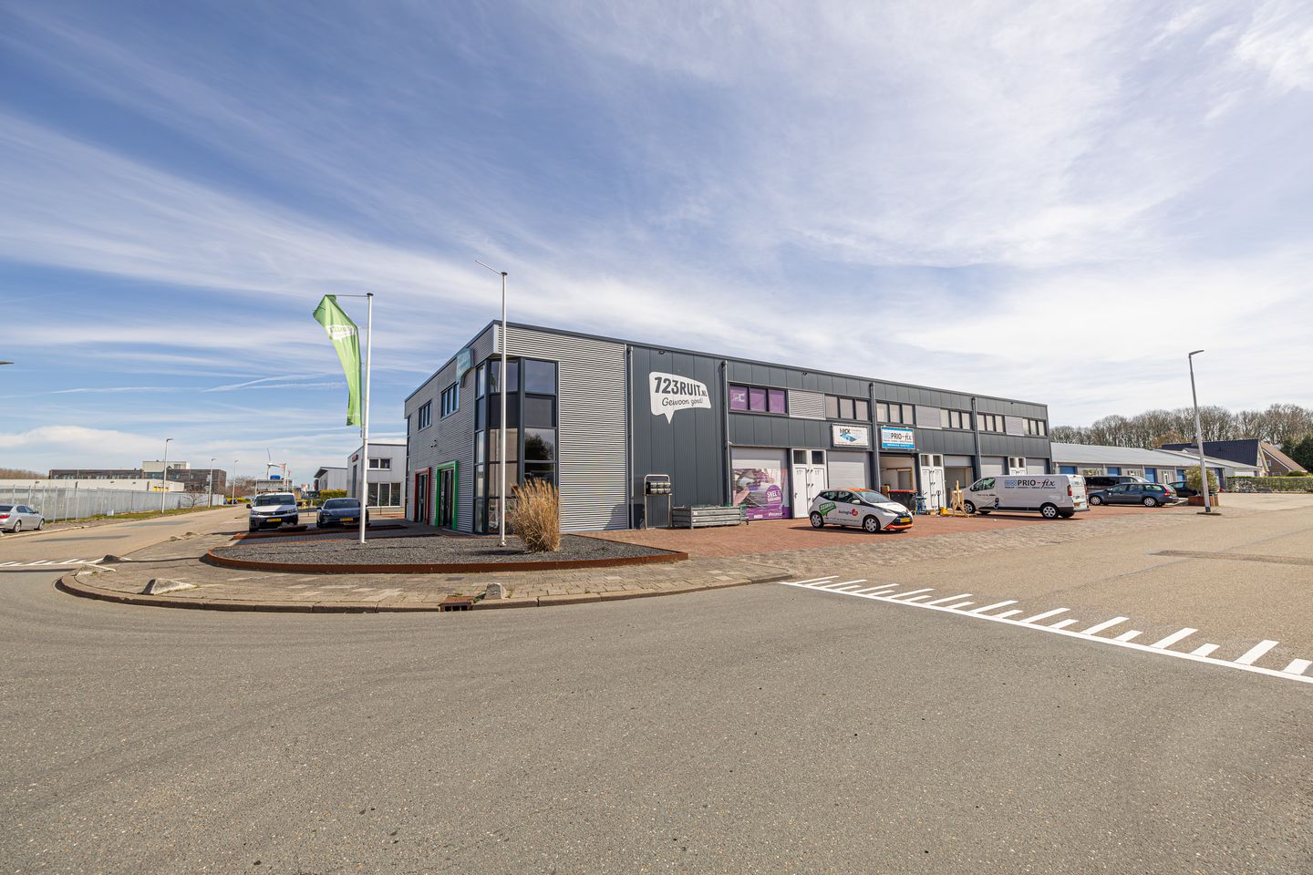 View photo 1 of Avondsterweg 1-t9